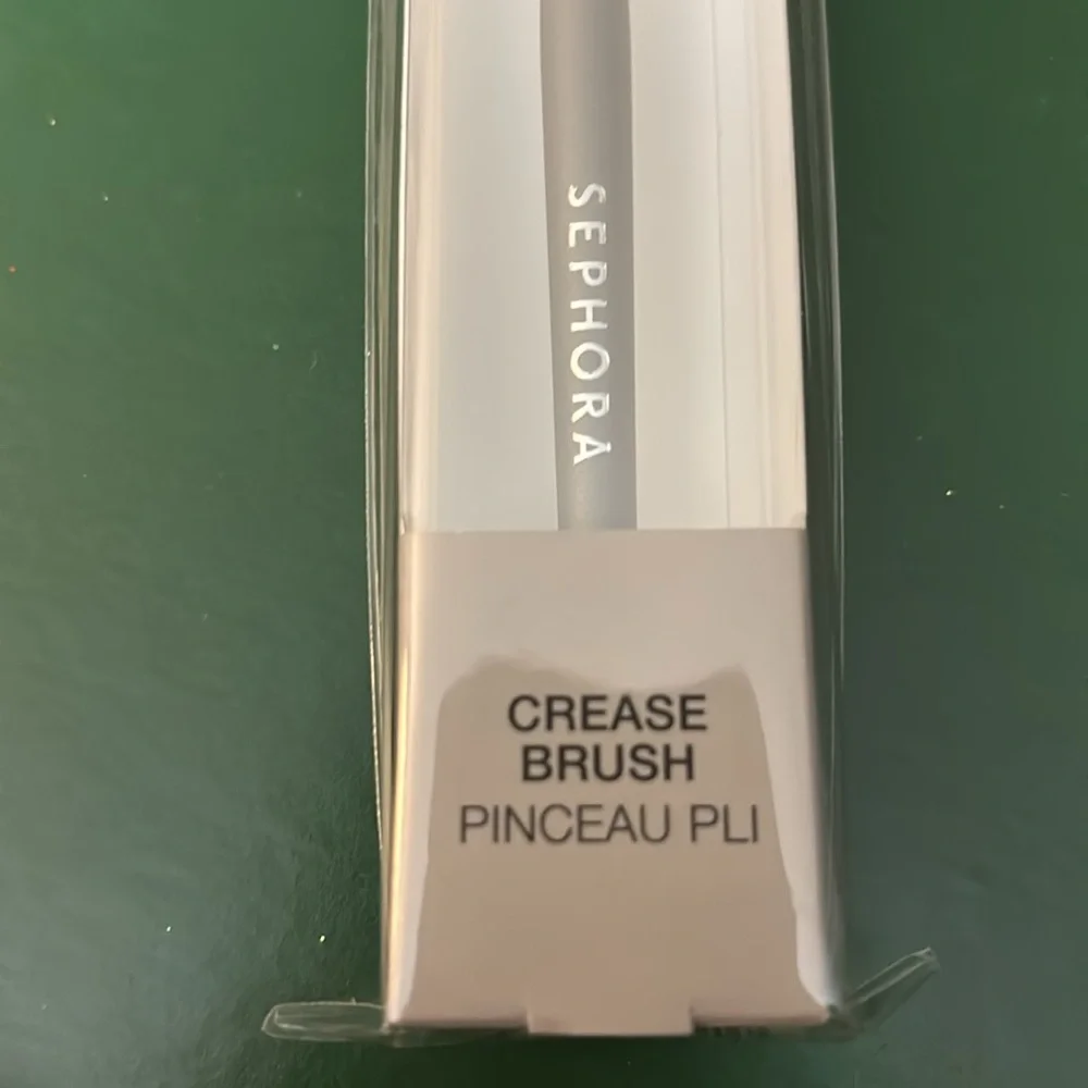 SEPHORA Crease Brush - Authentic Brand New- Cosmetic Makeup Brush